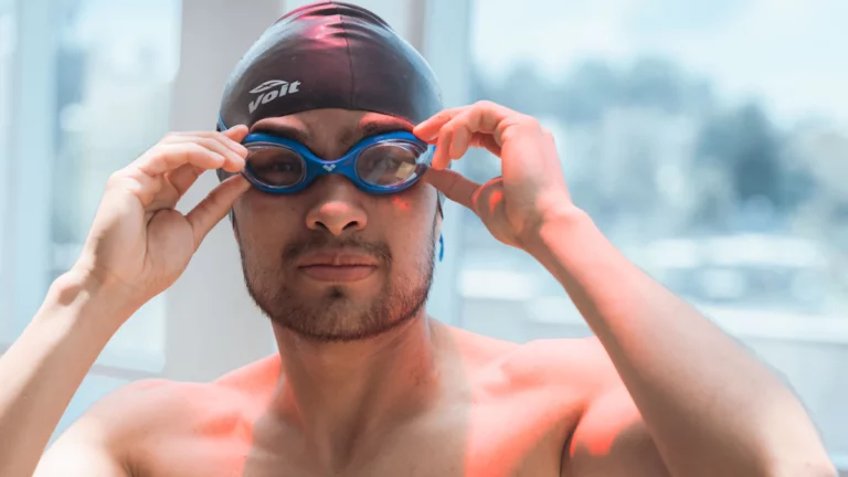 how do you wear a swim cap